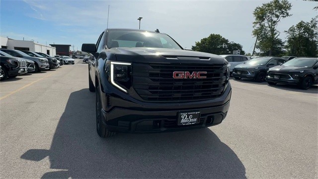 GMC Sierra 1500 Vehicle Full-screen Gallery Image 03