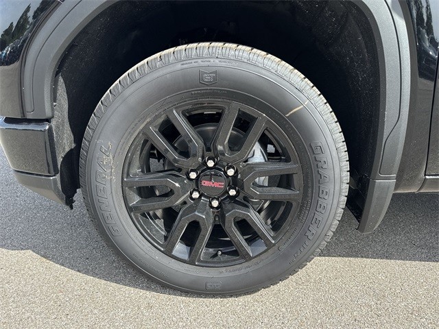 GMC Sierra 1500 Vehicle Full-screen Gallery Image 10