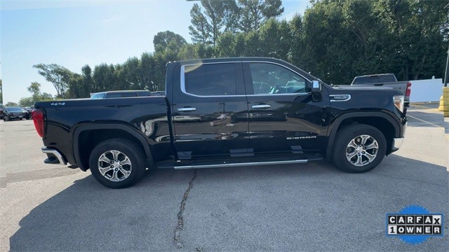 GMC Sierra 1500 Limited Vehicle Full-screen Gallery Image 11