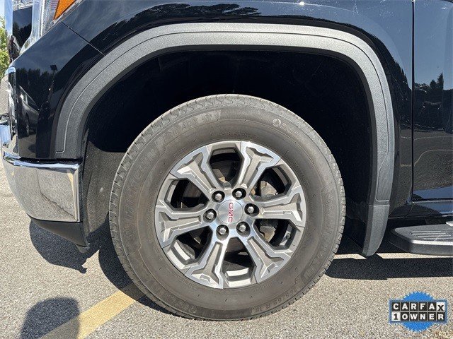 GMC Sierra 1500 Limited Vehicle Full-screen Gallery Image 35