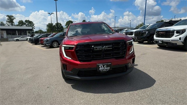 GMC Acadia Vehicle Full-screen Gallery Image 03