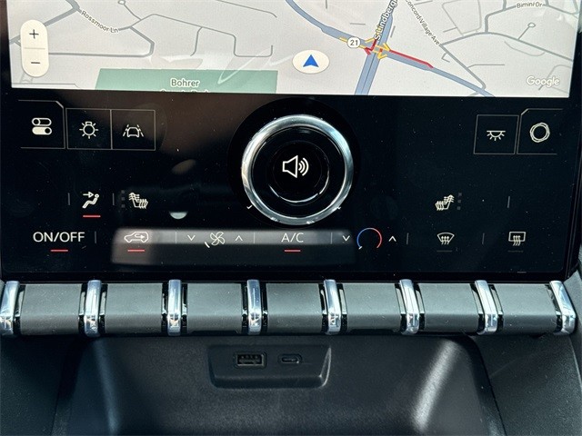 GMC Terrain Vehicle Full-screen Gallery Image 19