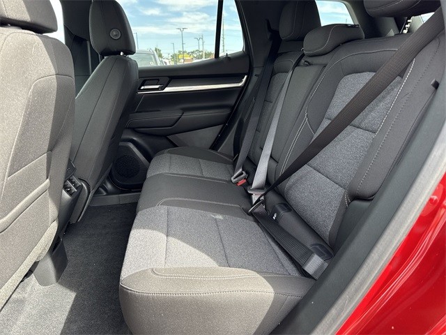 GMC Terrain Vehicle Full-screen Gallery Image 22