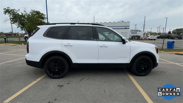 Kia Telluride Vehicle Full-screen Gallery Image 11