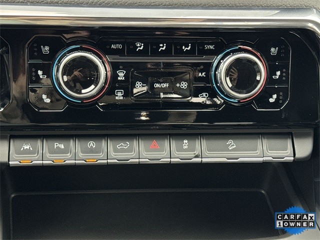 GMC Sierra 1500 Vehicle Full-screen Gallery Image 22