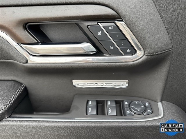 GMC Sierra 1500 Vehicle Full-screen Gallery Image 28