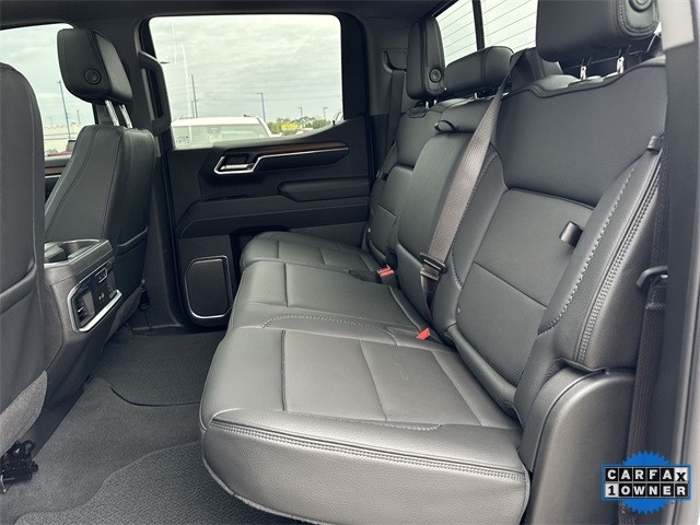 GMC Sierra 1500 Vehicle Full-screen Gallery Image 30