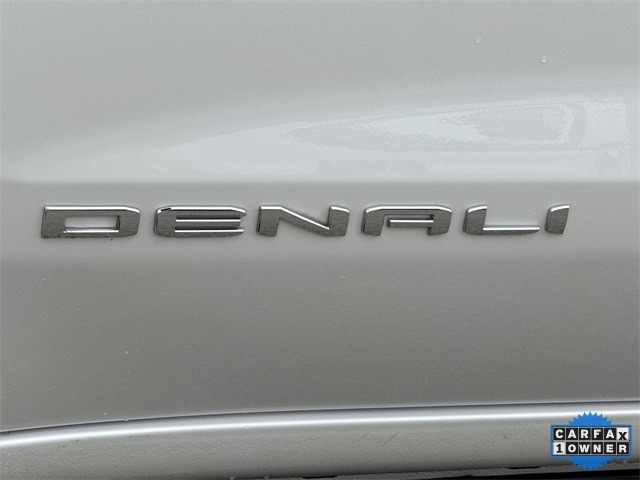 GMC Sierra 1500 Vehicle Full-screen Gallery Image 37