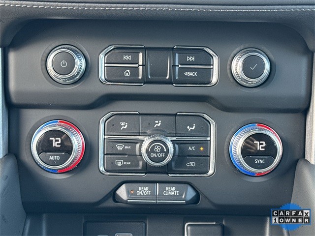 GMC Yukon XL Vehicle Full-screen Gallery Image 22