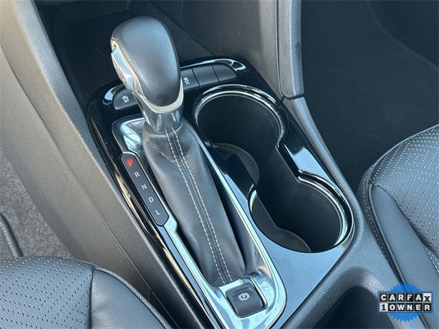 Buick Encore GX Vehicle Full-screen Gallery Image 19