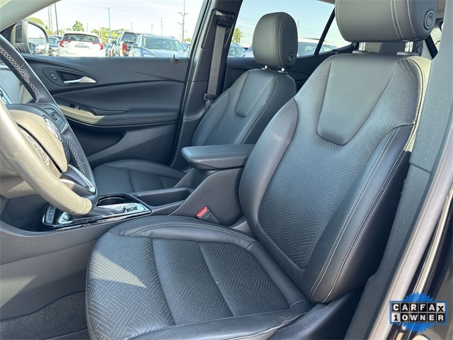 Buick Encore GX Vehicle Full-screen Gallery Image 23