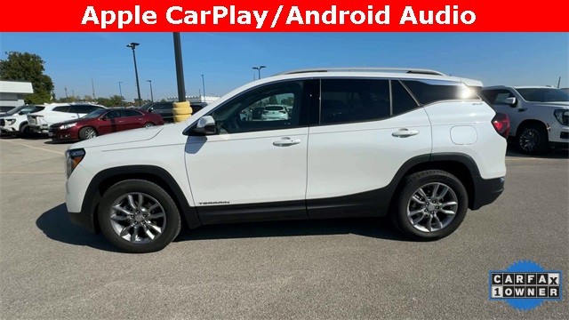 GMC Terrain Vehicle Full-screen Gallery Image 06