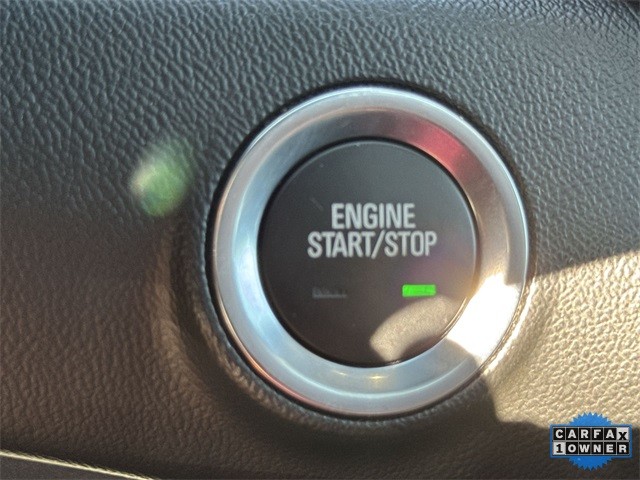 GMC Terrain Vehicle Full-screen Gallery Image 20