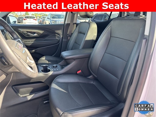 GMC Terrain Vehicle Full-screen Gallery Image 23