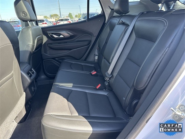 GMC Terrain Vehicle Full-screen Gallery Image 28