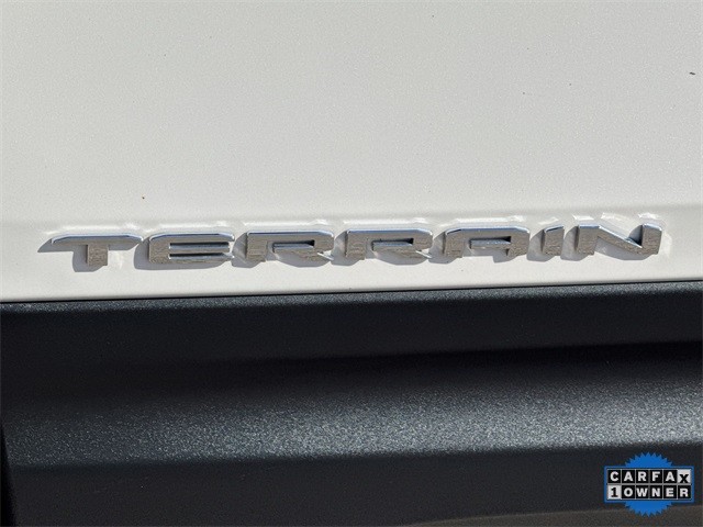 GMC Terrain Vehicle Full-screen Gallery Image 35