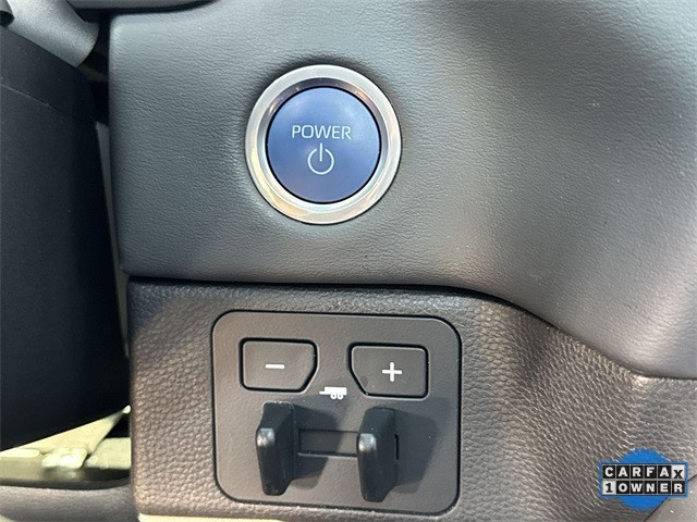 Toyota Tundra 4WD Vehicle Full-screen Gallery Image 20