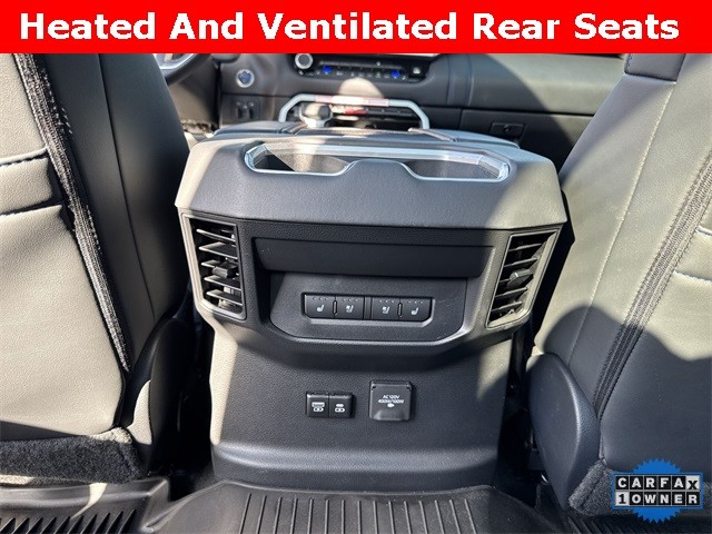 Toyota Tundra 4WD Vehicle Full-screen Gallery Image 25