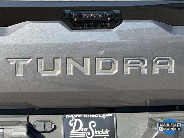 Toyota Tundra 4WD Vehicle Full-screen Gallery Image 35