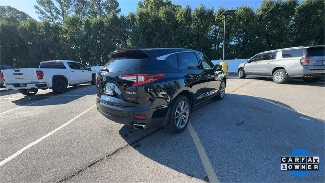 Acura RDX Vehicle Full-screen Gallery Image 10