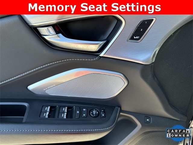 Acura RDX Vehicle Full-screen Gallery Image 28