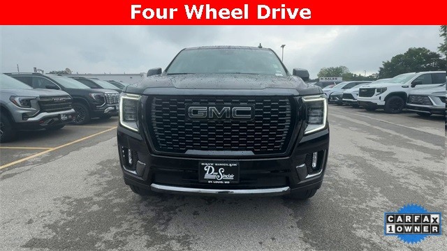 GMC Yukon Vehicle Full-screen Gallery Image 03