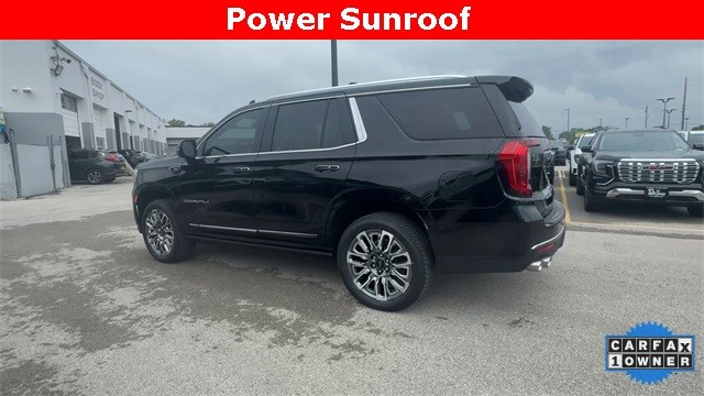 GMC Yukon Vehicle Full-screen Gallery Image 07