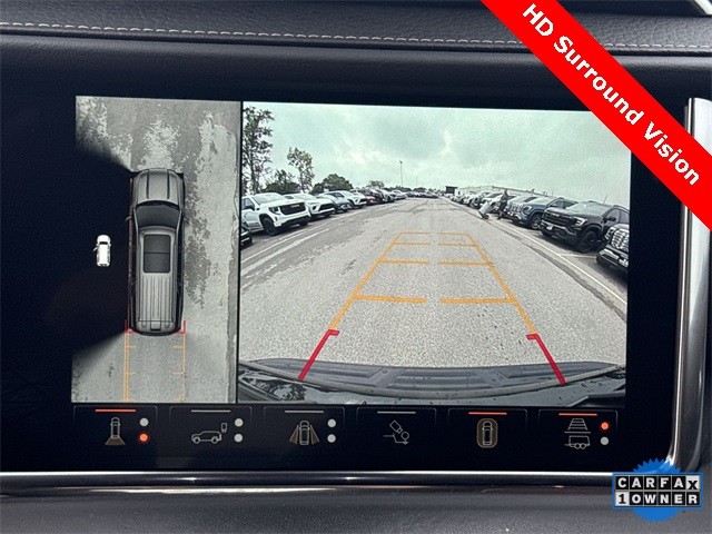 GMC Yukon Vehicle Full-screen Gallery Image 19