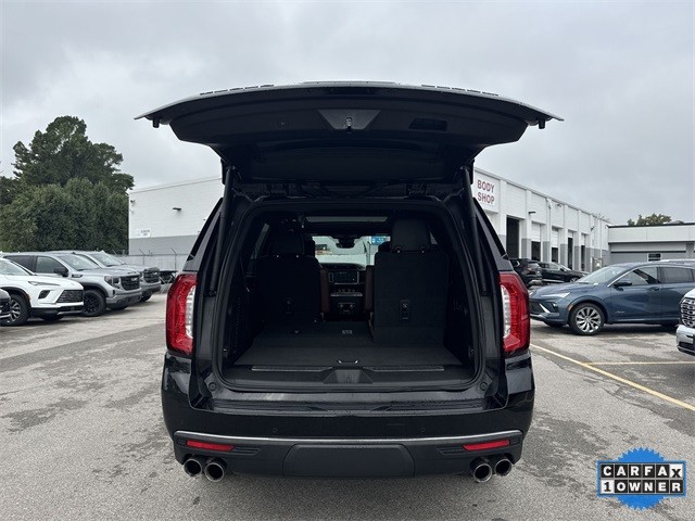 GMC Yukon Vehicle Full-screen Gallery Image 31