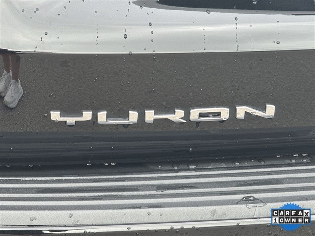 GMC Yukon Vehicle Full-screen Gallery Image 37