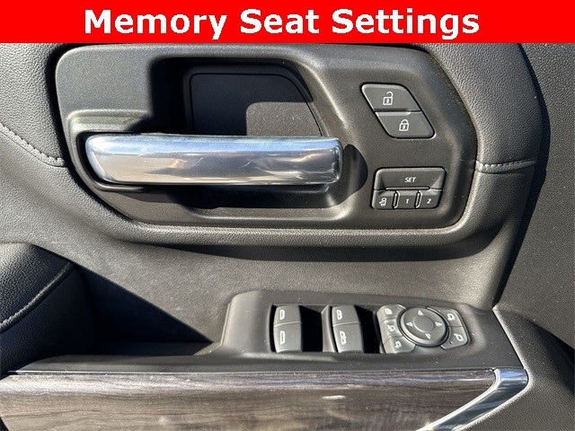 Chevrolet Silverado 2500HD Vehicle Full-screen Gallery Image 27