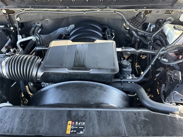 Chevrolet Silverado 2500HD Vehicle Full-screen Gallery Image 34
