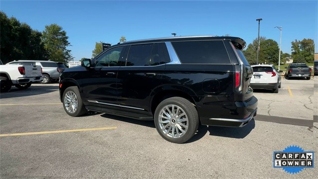 Cadillac Escalade Vehicle Full-screen Gallery Image 07