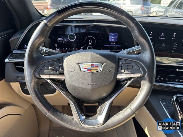 Cadillac Escalade Vehicle Full-screen Gallery Image 14