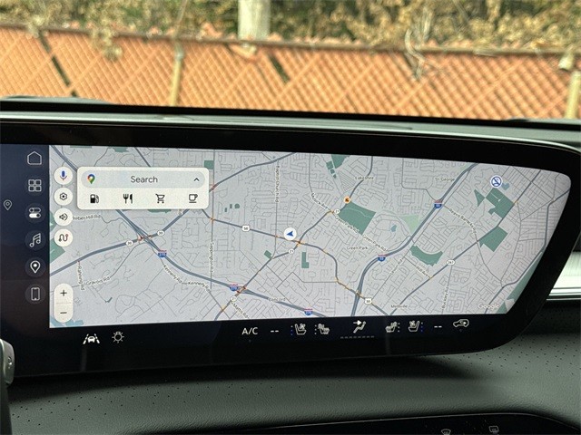 Buick Enclave Vehicle Full-screen Gallery Image 18
