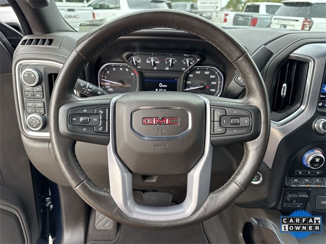 GMC Sierra 1500 Vehicle Full-screen Gallery Image 14