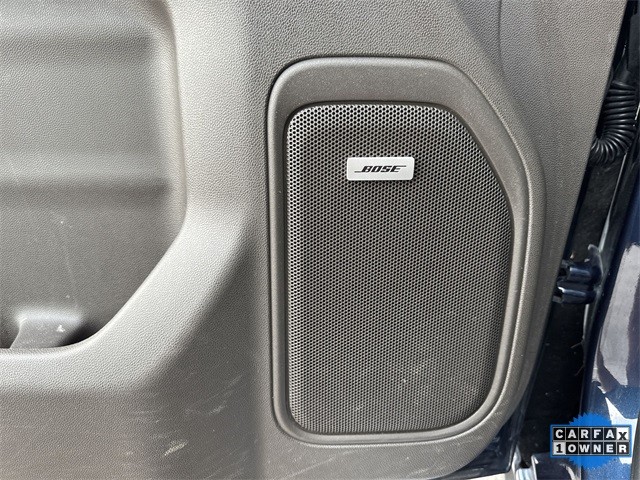 GMC Sierra 1500 Vehicle Full-screen Gallery Image 28