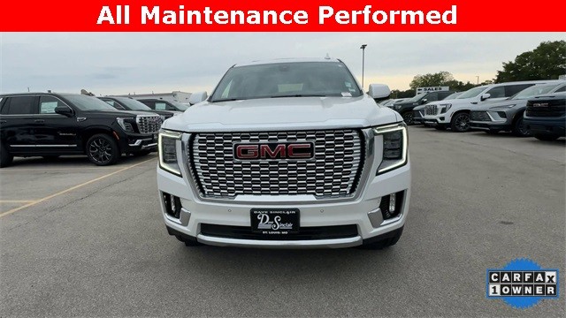 GMC Yukon Vehicle Full-screen Gallery Image 03