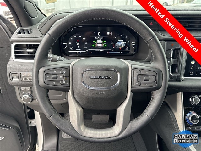 GMC Yukon Vehicle Full-screen Gallery Image 14