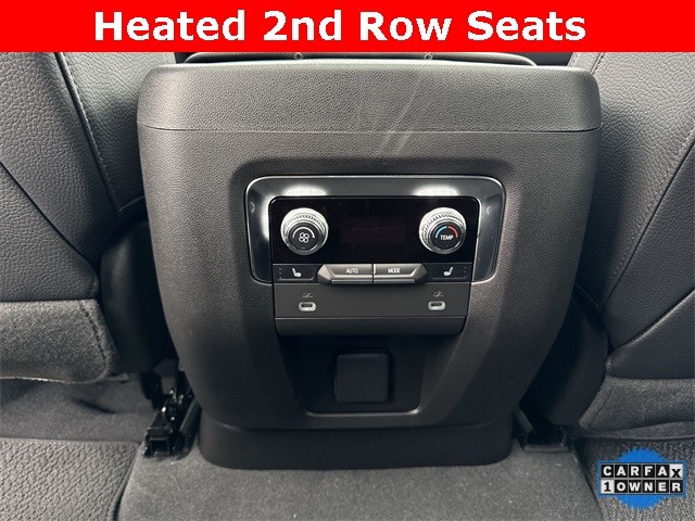 GMC Yukon Vehicle Full-screen Gallery Image 26