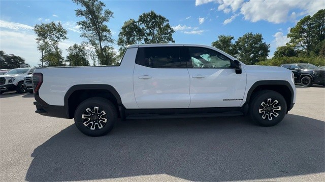 GMC Sierra EV Vehicle Full-screen Gallery Image 09