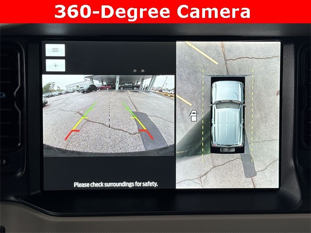 Ford Bronco Vehicle Full-screen Gallery Image 19