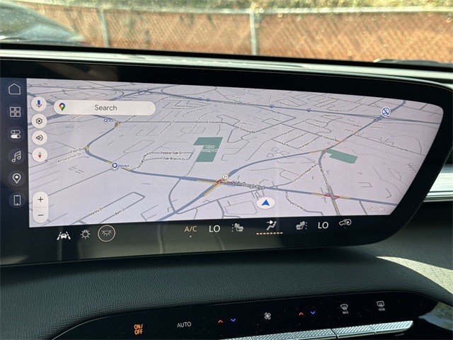 Buick Enclave Vehicle Full-screen Gallery Image 18