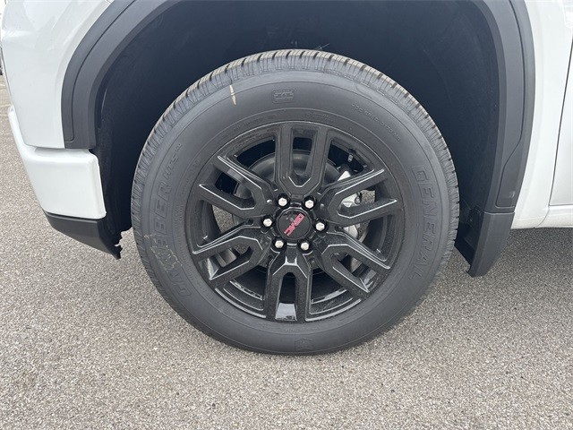 GMC Sierra 1500 Vehicle Full-screen Gallery Image 10