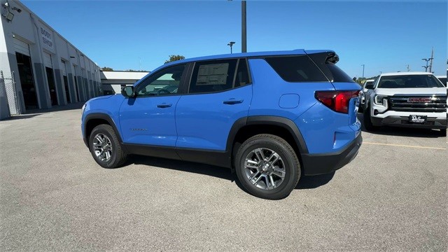 GMC Terrain Vehicle Full-screen Gallery Image 06