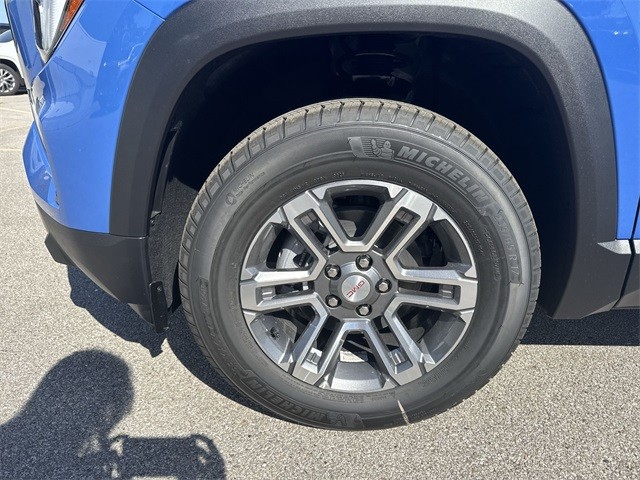 GMC Terrain Vehicle Full-screen Gallery Image 10