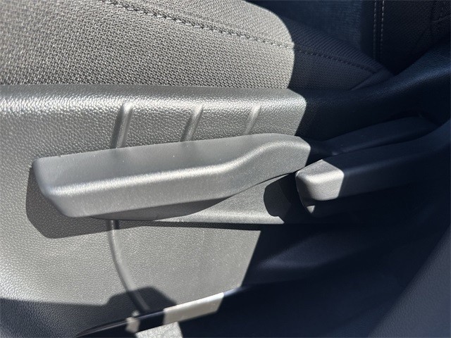 GMC Terrain Vehicle Full-screen Gallery Image 12