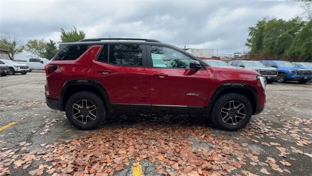 GMC Terrain Vehicle Full-screen Gallery Image 09