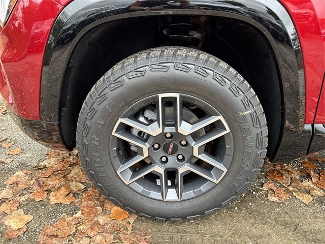 GMC Terrain Vehicle Full-screen Gallery Image 10