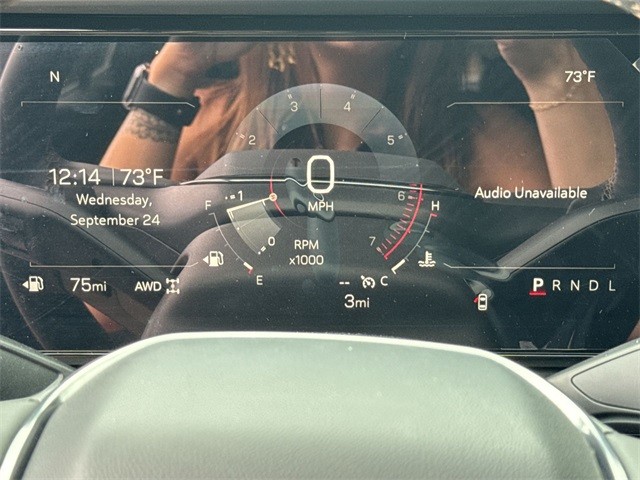 GMC Terrain Vehicle Full-screen Gallery Image 15